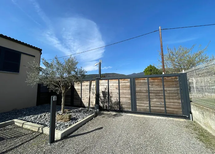 Clos Aria Nova לוצ'יאנה